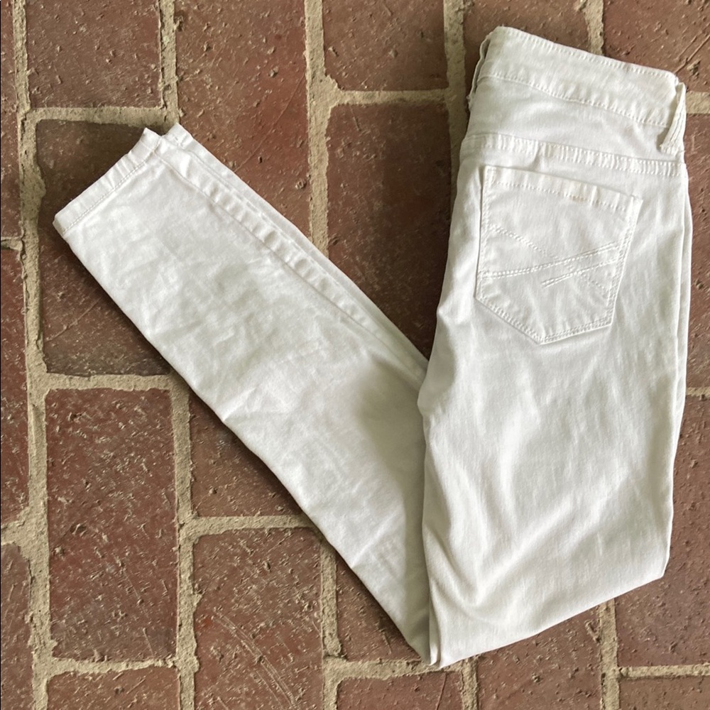 Aeropostale Women's/Junior’s White Ankle Jeans